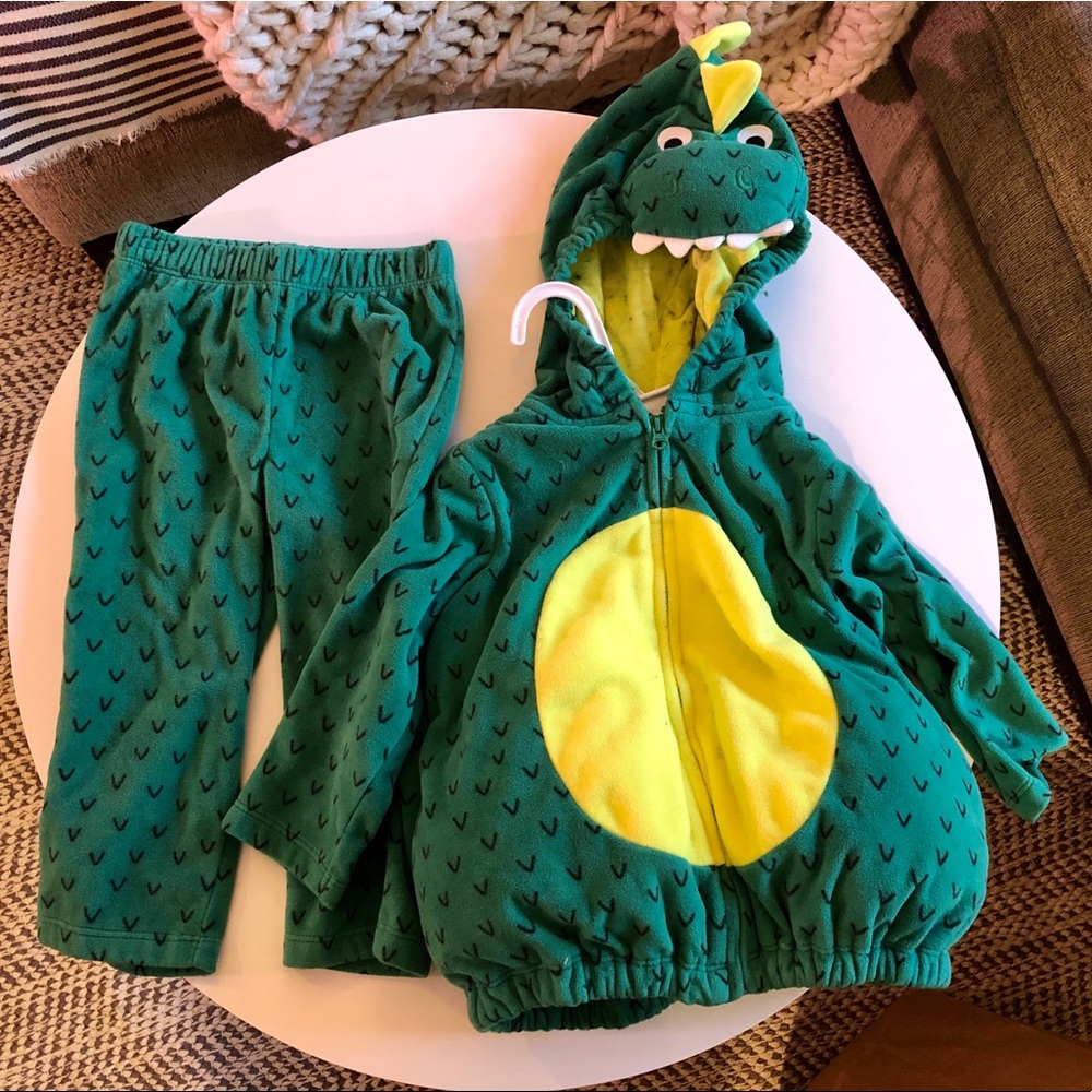 Carter’s 18 month Dragon/Dinosaur Costume